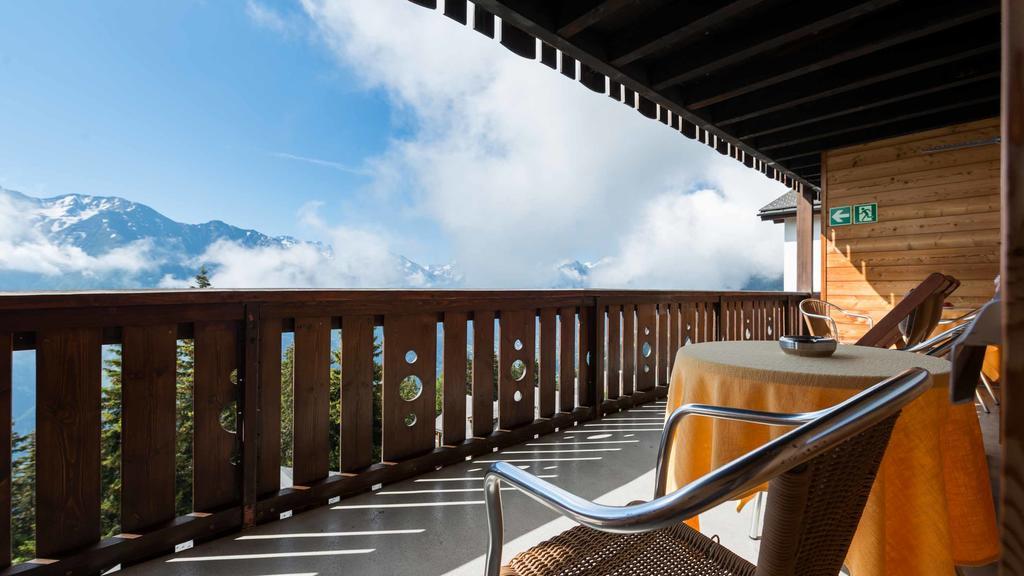 Swiss Chalet-Style Hotel Walliser Spycher Riederalp Exterior foto
